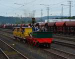 Bei der Einfahrt ins DB Museum kam mir bereits der Alder vollbesetzt entgegen und auch der Fotograf wurde von Fotografen des jeweils anderen Zuges fotografiert ;D    Koblenz Lützel 17.06.2017  