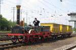 Der  Adler  mit seinem stilechten Personenzug am 21.5.2011 in Koblenz-Ltzel.