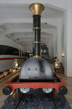 Dieser 1952 von Lehrlingen der Deutschen Bundesbahn gebaute  Adler  ist der zweite Nachbau des verschollenen Originals aus dem Jahre 1835.