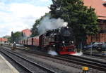 99 7237-3 verlässt mit dem P8903 (Wernigerode - Eisfelder Talmühle) den Bahnhof von Wernigerode.