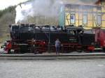 BR 99 7241 im Bahnhof Eisfeder Tahlmhl; vor dem Wasserkran