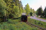 99 7240 am 22.08.2020 mit P 8964 (Eisfelder Talmühle - Quedlinburg)kurz vor Erreichen des Bahnhofes Alexisbad.