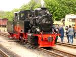 99 4652 von der Rügenschen Bäderbahn lud am 31.05.2015 zu Führerstands-Mitfahrten auf dem Bahnhofsgelände in Putbus ein 