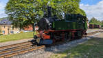 IV K Dampflok 145 (99 555) der Zittauer Schmallspurbahn (S�chsisch-Oberlausitzer Eisenbahngesellschaft) mit Sachsenzug im Bf Jonsdorf am 27. Juli 2024.