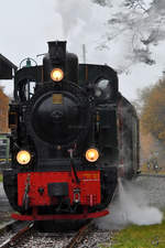 Lok 60  Bieberlies  dampft im November 2018 am Bahnhof Hüinghausen.