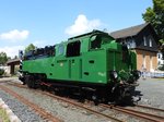 Nochmal das SCHMUCKSTÜCK  Schmalspur-Dampflok 53  der RSE im Museumsbahnhof  ASBACH/WW am 14.8.2016 vor dem alten Bahnhofsgebäude.
