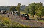 Historisches Eisenbahnwochenende im Mansfelder Land

Nach der Ankunft in Hettstedt Kupferkammerhütte macht Lok 11 (Orenstein & Koppel D h2t) Kopf, um nach Benndorf zurückzufahren.

🚂 Zug 145 Hettstedt Kupferkammerhütte–Benndorf
🚩 Mansfelder Bergwerksbahn (MBB)
🕓 26.9.2021 | 16:18 Uhr
