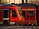 928 209 nach Kiel wartet am Abend des 13.10.07 im Hauptbahnhof Lübeck.