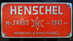 Typenschild an der Dampflokomotive 45 010.