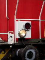 Scheinwerfer einer Krauss Maffei MH05 der Hafenbahn Frankfurt am 08.09.13