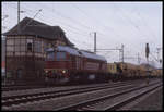 120281 fährt hier am 8.11.1998 mit einem Bauzug in den Bahnhof Ludwigslust ein.