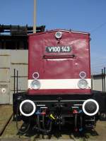 diesellokomotive V 100 143 -DR- (Front) im Mecklenburgisches Eisenbahn- und Technikmuseum (Bw)Schwerin 27.09.2009