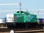 Diese Lokomotive der ITL Eisenbahn GmbH (Import Transport Logistik) steht abfahrbereit im Rotterdamer Hafen.
