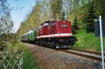 112 646-5 mit einem Personenzug kurz nach dem Hp Raschau,am 01.05.2008