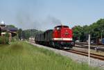 112 565-7 mit einem Zug nach Lauterbach Mole am 05.06.2011 in Putbus.