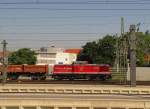 ADAM 9  Sebastian  (92 80 1202 520-3 D-BWESA) mit drei Fans-Wagen Richtung DB Werk, am 09.07.2013 in Erfurt Hbf.
