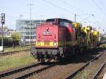 Eine echte Besonderheit......202 487 durchfhrt Hennef(Sieg) mit einem Bauzug am 15.04.07 in Richtung Au (Sieg).
