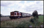 112535 am 16.9.1990 mit P 6446 von Magdeburg nach Oebisfelde bei Bösdorf.