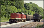 DR 112288 mit dem P 18505 nach Berga steht hier am 22.6.1991 um 8.58 Uhr im Bahnhof Stolberg am Harz bereit.