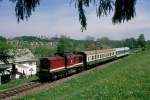 Aus dem Dia-Archiv: Unmittelbar am Hp Glcksmhle-Mnchgrn ist 202 416 mit RB8660 unterwegs nach Saalburg am 29.05.1996.