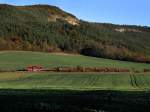 Die 112 708 am 16.10.2011 mit einem Fotogterzug unterwegs bei Dosdorf.