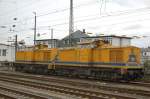 212 313-2 und 212 311-6 abgestellt im Neuwieder Bahnhof am 30.04.06.