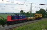 V 100 der HWB, Lok VL 11  Tine , 202 264-8 Hochwaldbahn Verkehrsgesellschaft mbH vor Bauzug, fotografiert in Halle Saale am 04.06.2008 --> Inbetriebnahme 1970 als DR 110 264-9 --> 1985 Umbau in DR 112