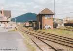 Blick nach Osten im Bahnhof Dorndorf, 202 291 steht am 30.5.97 mit ihrer Regionalbahn nach Vacha auf Gleis 2.