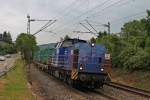 Rhenus 101 (202 423-0) am 25.06.2013 mit der wchentlichen Mllbergabe von Freiburg Gbf zur Mllverbrennungsanlage in Heiterheim. Hier ist die g in der sdlichen Kurve von Schallstadt in Richtung Norsingen unterwgs.