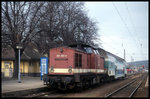 202357 ist mit einem Doppelstockwagen am 9.2.1997 um 15.20 Uhr aus Halberstadt im Bahnhof Blankenburg angekommen.