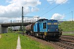 204 033-9 (202 817-3) von der PRESS am 26.05.2015 mit einem Kesselwagen aus Richtung Blauer Brücke beim Umspannwerk in Hamburg Waltershof gen Hafen.