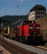 EBM 203 115-1 mit Bauzug, fhrt in Lambrecht(Pfalz) Richtung Neustadt(Wstr).