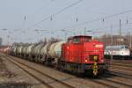 Chemion 203 442 am 3.4.13 mit einem Kesselzug in Dsseldorf-Rath.