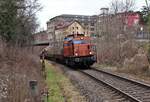 203 383 SWT zu sehen am 02.02.21 mit einem leeren Stahlzug Cheb/Cz- Könitz in Pößneck.