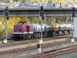 Regio Infra Services Sachsen 203 843-8 ( 9280 1203 145-8 D-RIS ) mit einem Schotterzug in Gera am 11.10.2022