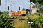 Zwangsaufenthalt fr 203 311 und einer Reihe Hilfszugwagen+ORT im Rgendammbahnhof Stralsund am 10.07.09, Brckenzug der Ziegelgrabenbrcke