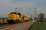 203 301-7 mit einem Bauzug in Neuss-Allerheiligen am 09.04.2011