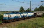 203 205-0 + 203 208-4 D & D Eisenbahngesellschaft mbH Hagenow Land vor Ganzzug Getreide DGS 95302 von Rudolstadt nach Leer Ostfriesland, fotografiert in Halle / Saale am 28.05.2012 --> Lok Nr. 1401 ( ex DR 110 319-1 --> Umbau zu 112 319-9, ex DB 202 319-0 ) + Lok Nr. 1402 ( ex DR 110 378-7 --> Umbau zu 112 378-5, ex DB 202 378-6 )  --> Beide V 100 wurden bei der DR 1971 in Betrieb genommen. 