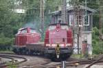 EfW 203 und 211 051 verlassen am 16.6.12 Dsseldorf-Rath.