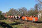 RTS 203.500+203.501 mit einem Schotterzug am 20.3.14 in Ratingen-Lintorf.