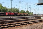 Mit einem Altschotterzug fuhr am 14.06.2015 die EBM 203 111-0 durch Koblenz Lützel in Richtung Zielbahnhof Koblenz Mosel.