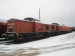 204 803-1 und 204 671-2 aufgenommen, am 01.02.09 im Bahnhof Saalfeld.