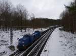 204 033 und 204 011 der Press sind hier am 29.01.13 mit dem Container kurz vor Plauen/V.
