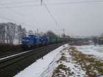 Der Winter ist zurck im Vogtland. Hier 204 022 und 204 016 der PRESS mit einem Containerzug am 18.03.13 in Limbach/V. Richtung Hof.