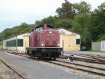 GES V 100 1357 im Bahnhof Weissach.