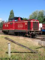 D25 (ex-DB 211 345-4) der Bentheimer Eisenbahn AG auf Bahnhof Hasel�ne am 16-7-2010. 