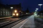 211 019 + 211 054 mit ihrem SDZ nach K�ln am 01.12.2012 in Holzminden