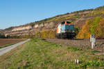 212 242 der SVG bei Thüngersheim Richtung Würzburg, 13.10.2018