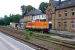 Eine V100 der Firma Locon beim Umbau der Strecke Erfurt - Wrzburg im Bahnhof Zella- Mehlis.