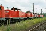 6 z-Gestellte 212er (212 294, 059, 377, 345, 104 und 349) am 27.6.04 in Saarbrcken.